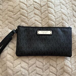 Michael Kors Black and Silver Zip Wristlet Wallet